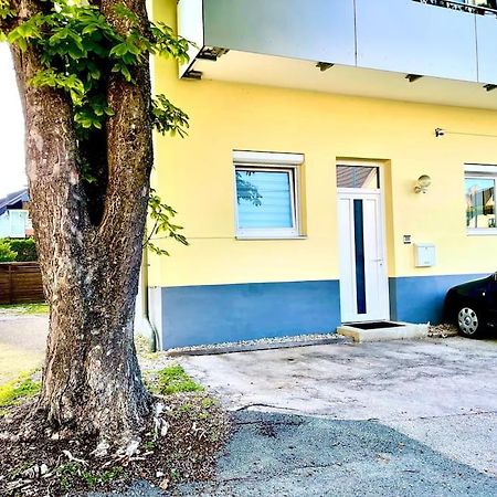 Schoene Wohnung Mit Eigenen Eingang Und Terrasse Gosseling Exterior photo